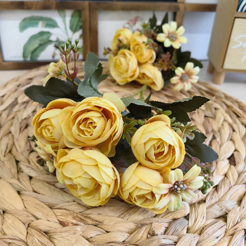 Искусственные цветы в Томске | Цветы искусственные «Камелии с мелкоцветом», желтые, букет