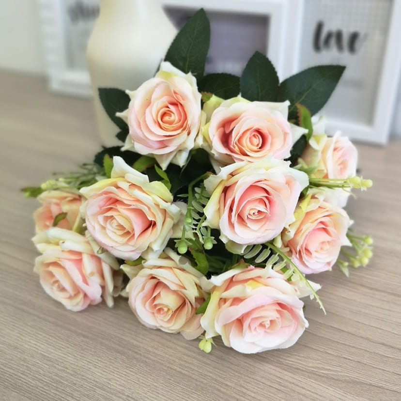 Искусственные цветы в Томске | Цветы искусственные «Розы острые», розовато-молочные, букет